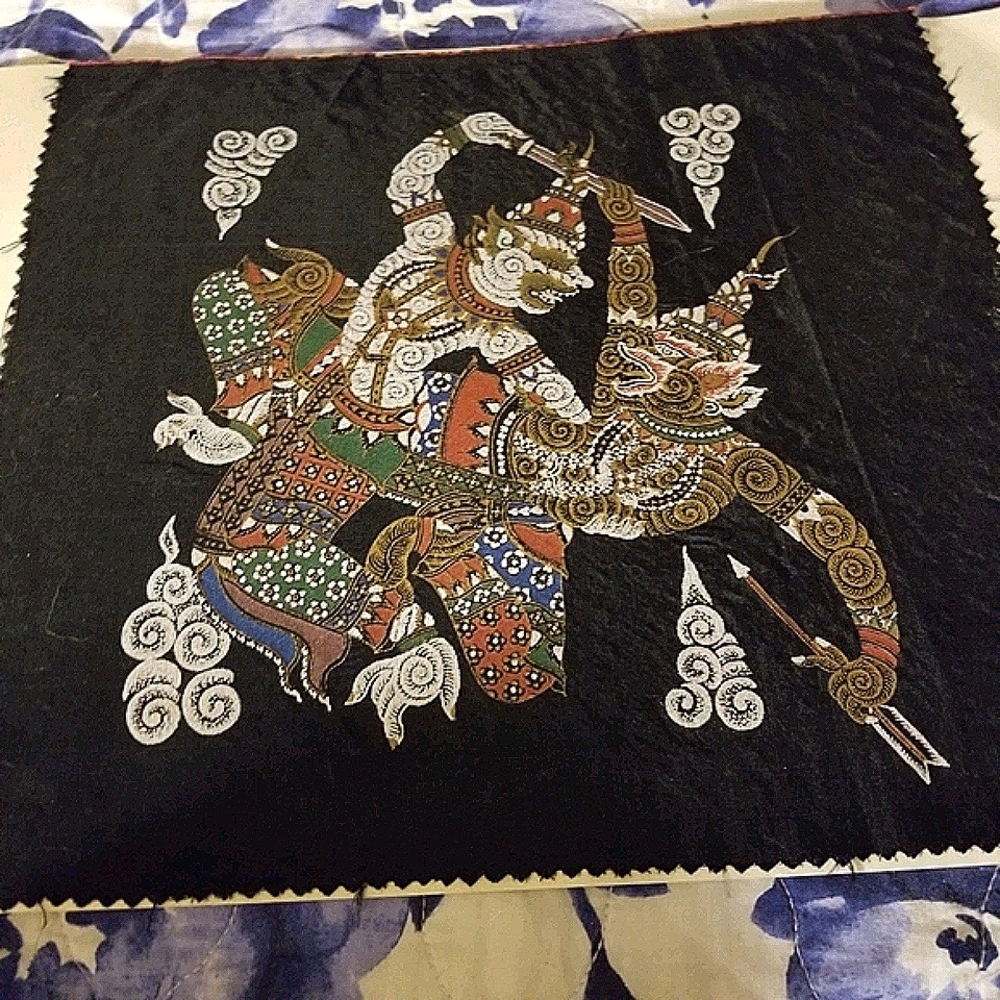 Vtg Asian silk panel depicting warriors - Picture 5 of 12